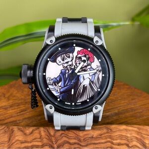 RARE FIND! Invicta Limited Edition Watch White Wedding Graffiti Artist Erns Vale
